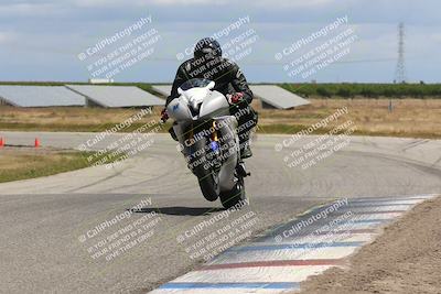 media/Apr-26-2024-TrackDaz (Fri) [[c4b677d280]]/B Group/120pm (Wheelie Bump)/